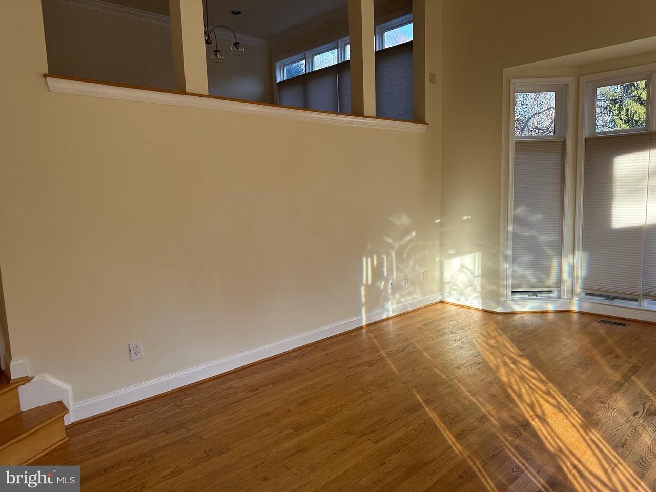 5509 Thornbush Ct - Photo 3 of 31
