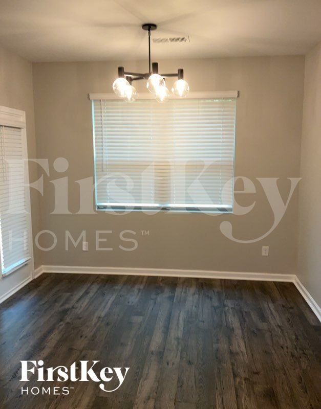 120 Ella Dr - Photo 2 of 10