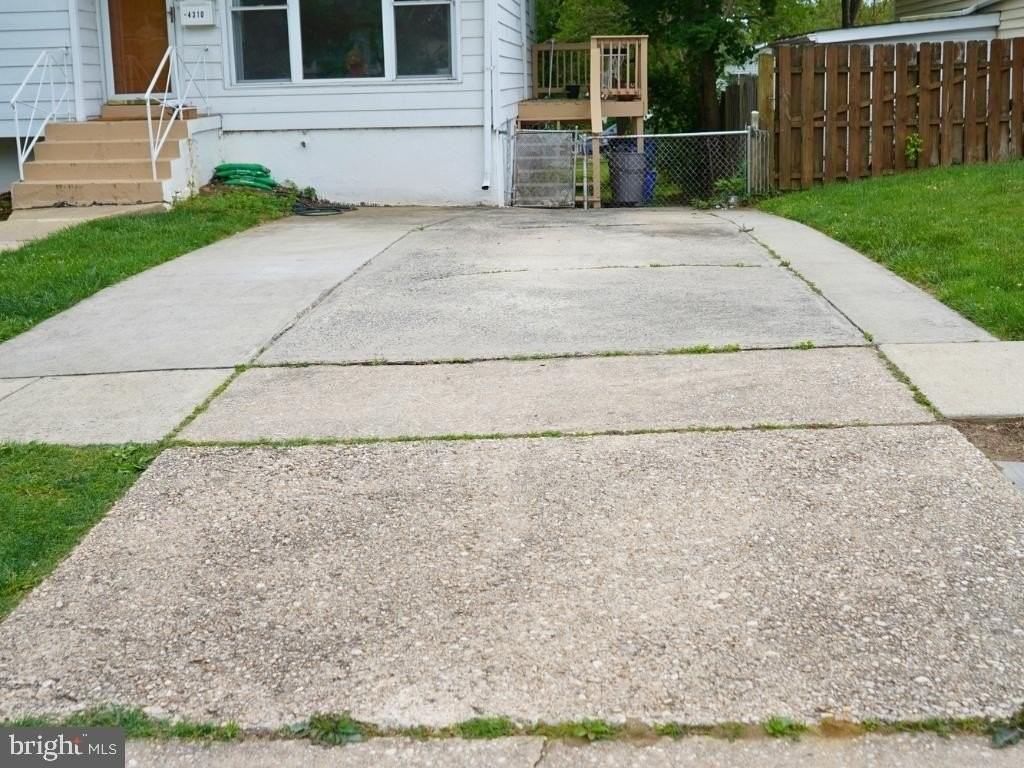 4310 Joplin Dr - Photo 4 of 19