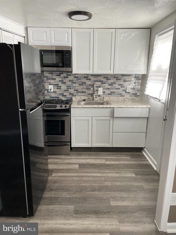 2607 Colebrooke Dr #21 - Photo 4 of 9