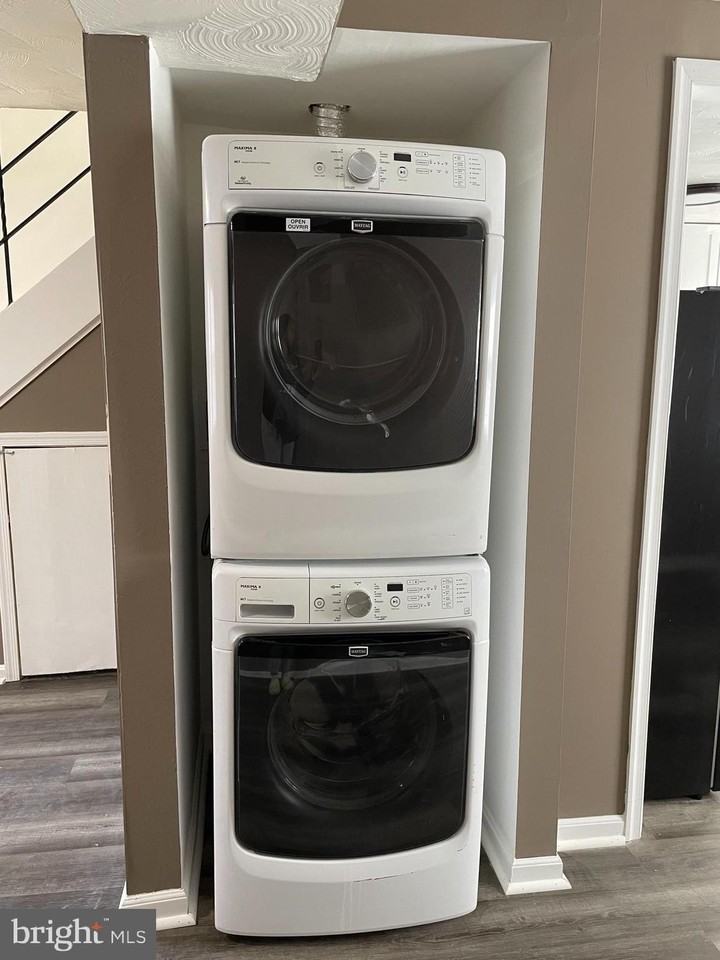 2607 Colebrooke Dr #21 - Photo 5 of 9