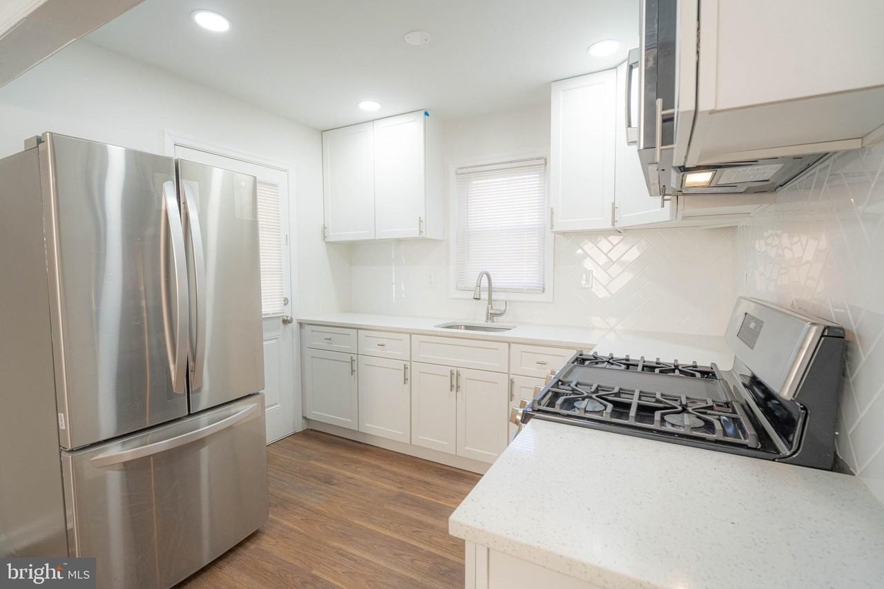 2409 Greeley Pl - Photo 5 of 31