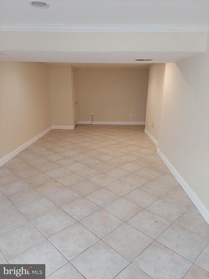 11105 Superior Lndg #BS - Photo 2 of 15