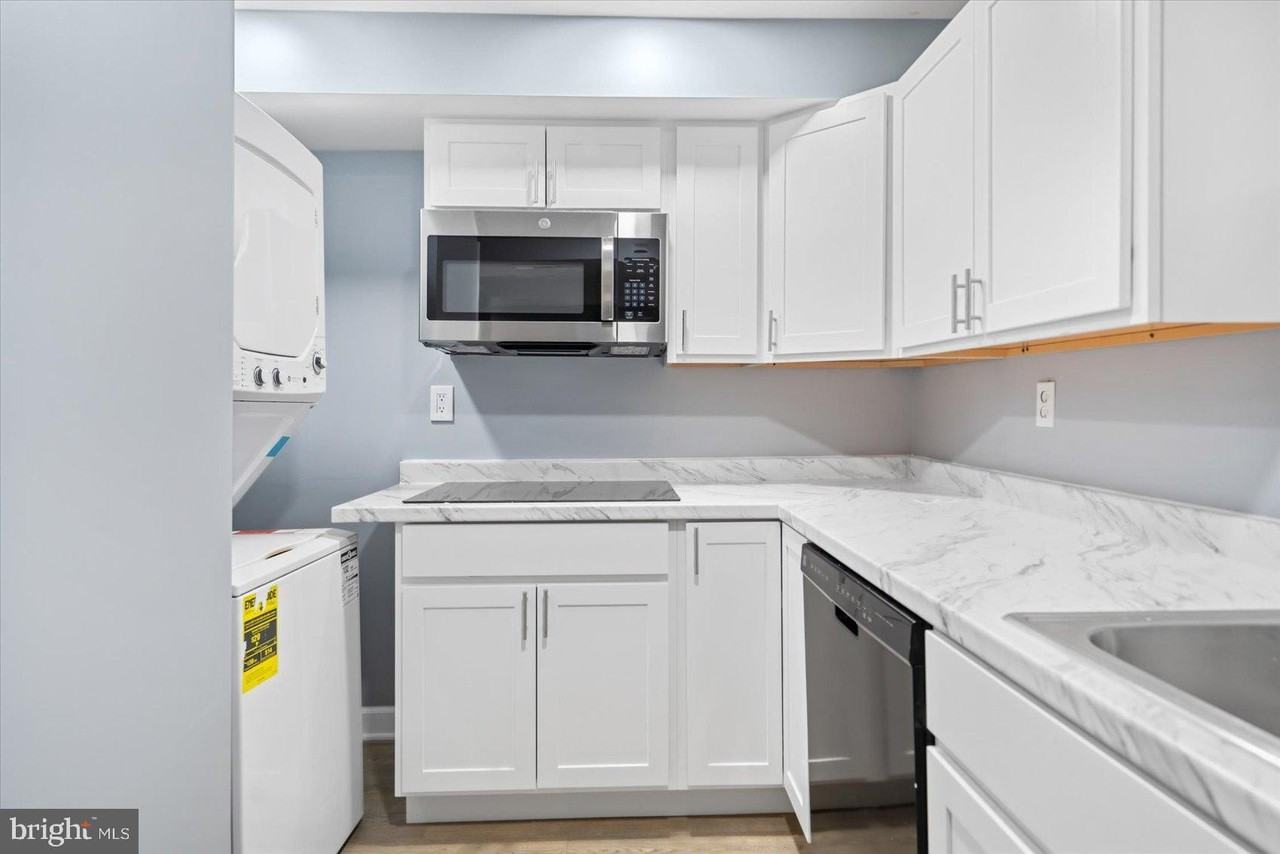 4705 Mangum Rd #B - Photo 5 of 16