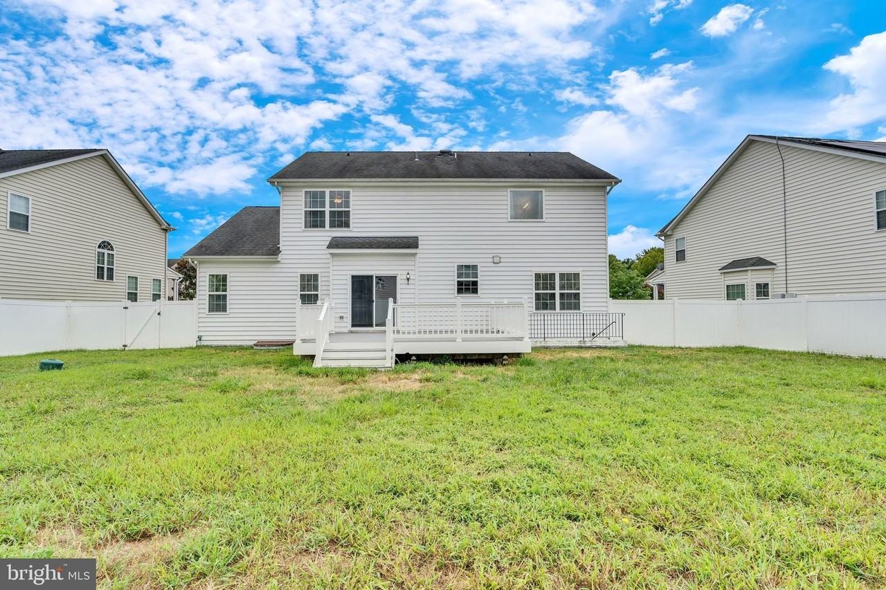 24340 Broad Creek Dr - Photo 2 of 38