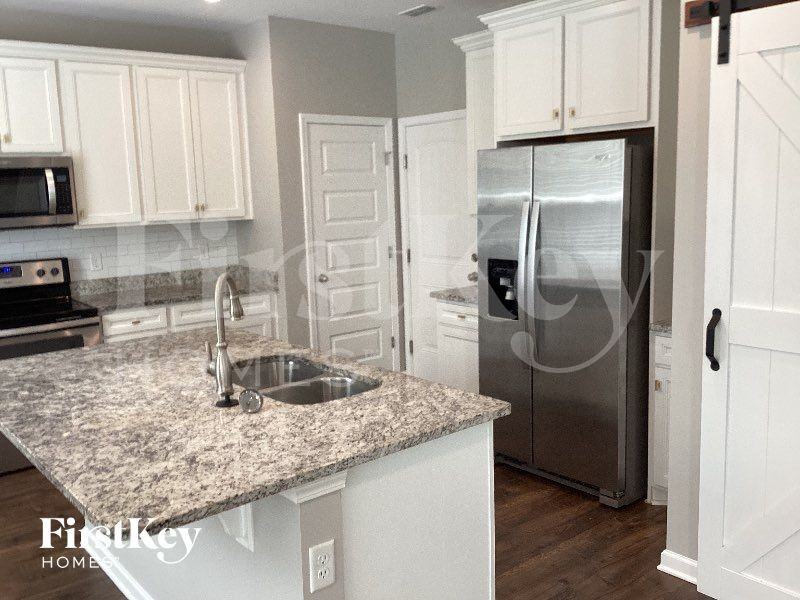 436 Nightcap Ln - Photo 4 of 10
