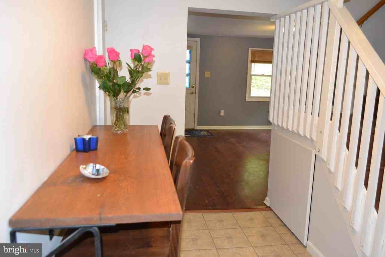 7201 Swagger Rd - Photo 7 of 33