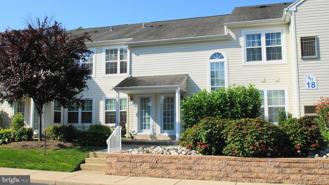 18010 Beacon Hill Dr - Photo 1 of 1