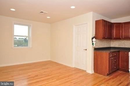 205 Bridge St - Photo 4 of 6