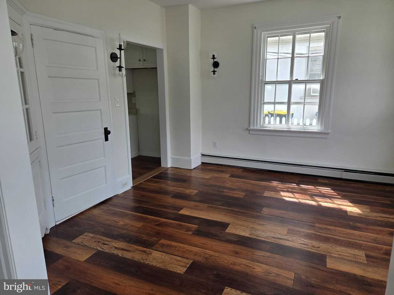 200 Marshall St - Photo 6 of 24