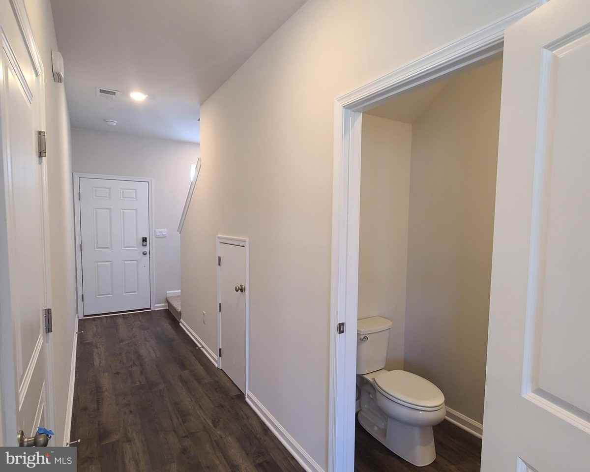 874 Peaceful Ln - Photo 6 of 27