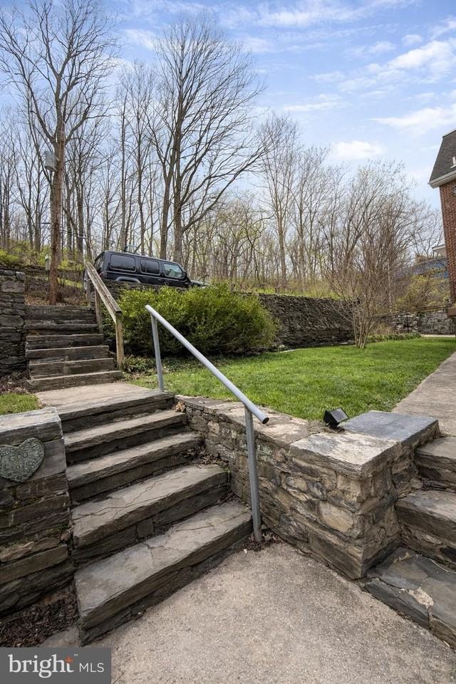 22 Balligomingo Rd - Photo 2 of 35