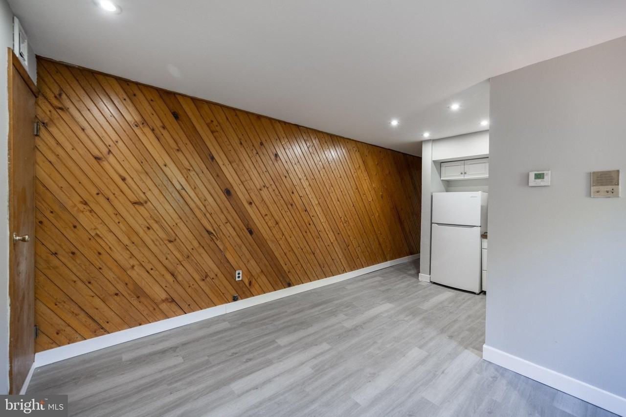 734 S 9th St #4F - Photo 3 of 11