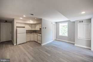 734 S 9th St #3F - Photo 1 of 1