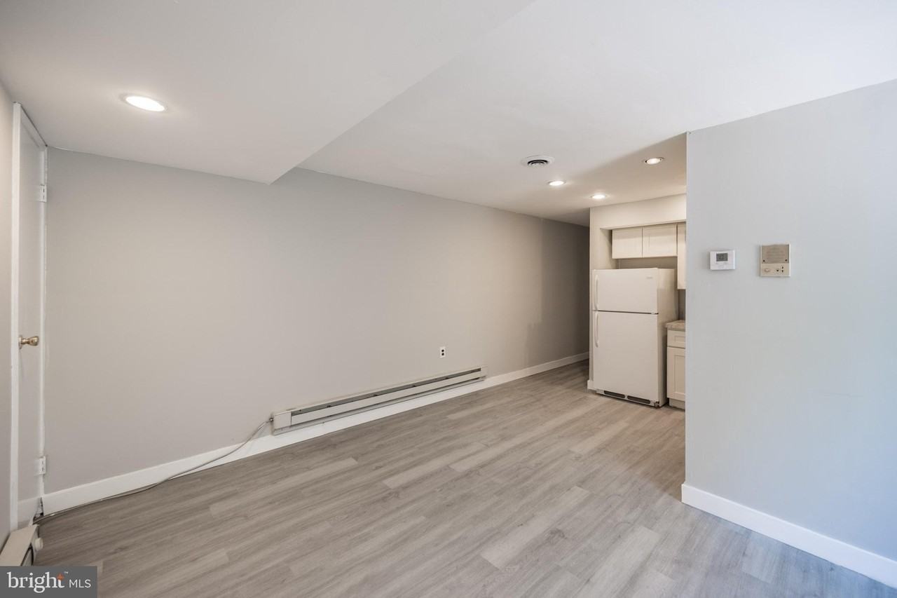 734 S 9th St #3F - Photo 3 of 10
