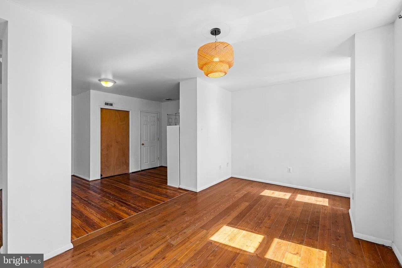 4617 Locust St #2 - Photo 7 of 13