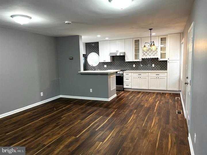4401 Arlington Blvd - Photo 4 of 25