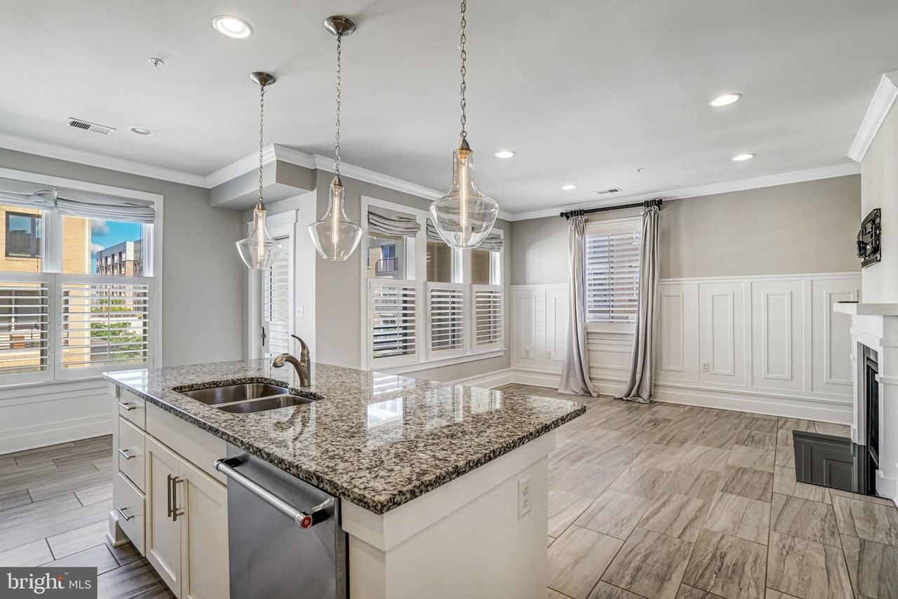 621 Bluemont Ave - Photo 6 of 50