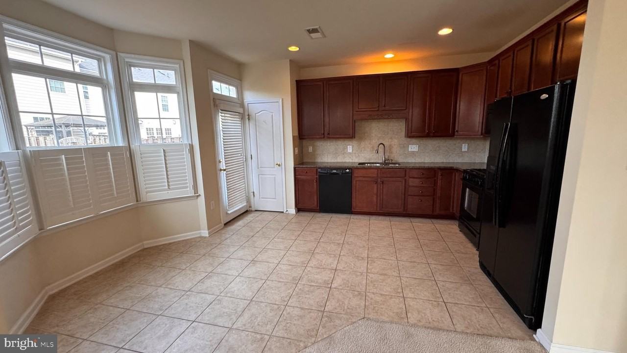 110 Gate Stone Ln - Photo 7 of 38