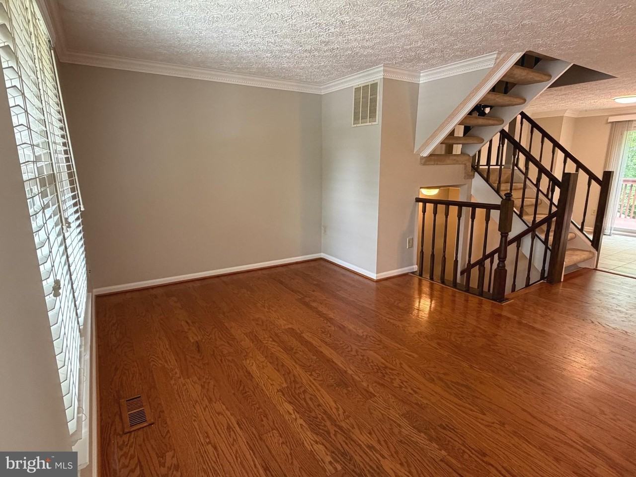 6571 Forest Dew Ct - Photo 2 of 20