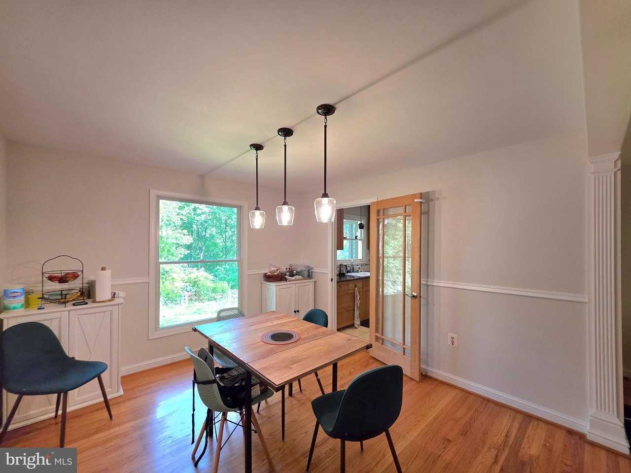 10930 Howland Dr - Photo 5 of 36