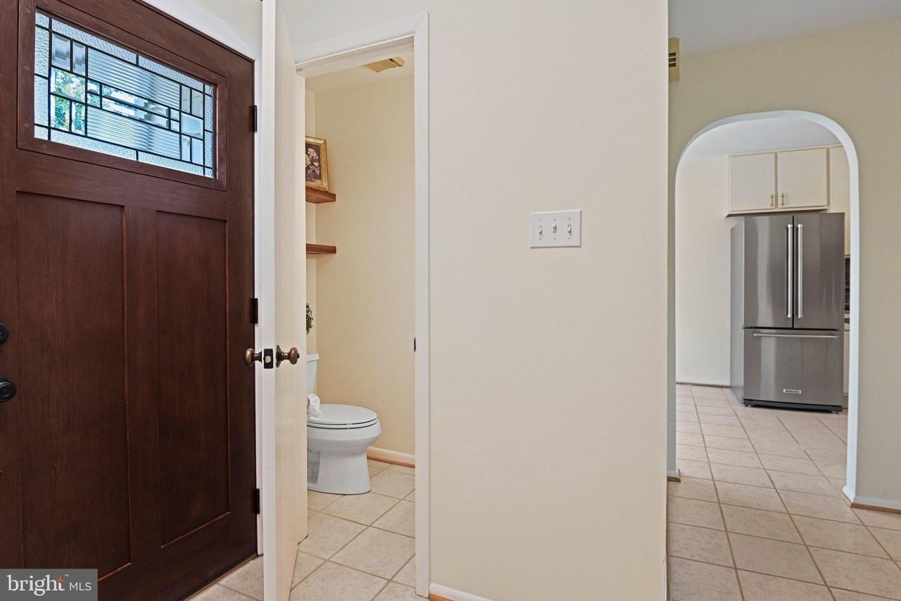 2029 Chadds Ford Dr - Photo 6 of 50