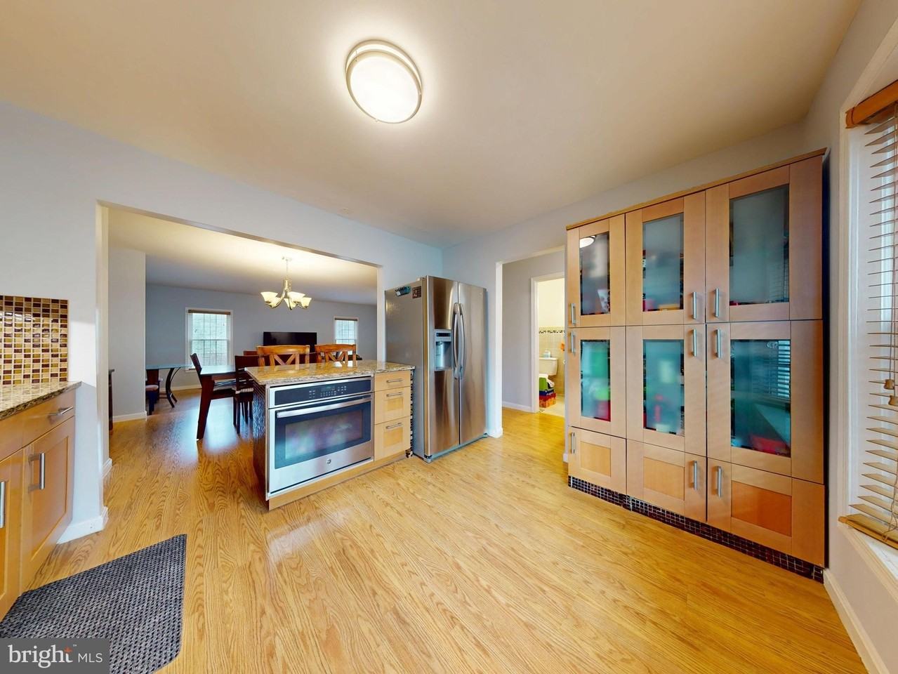 7302 Rolling Oak Ln - Photo 6 of 36