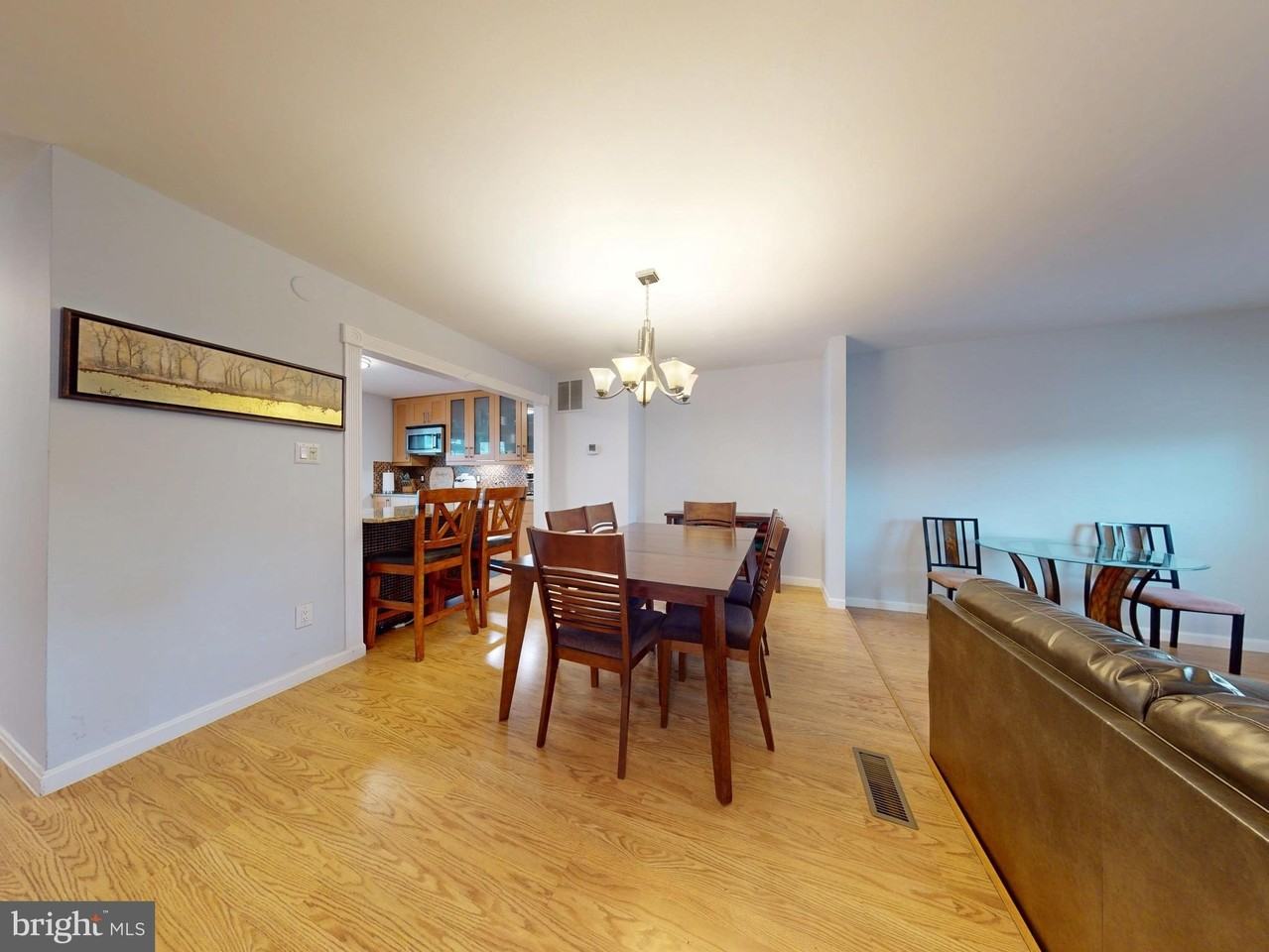 7302 Rolling Oak Ln - Photo 7 of 36