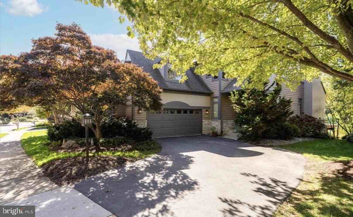 1472 Waterfront Rd - Photo 3 of 31
