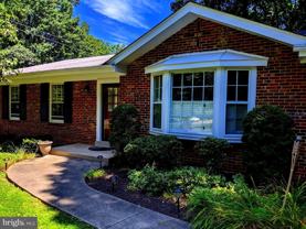 8702 Thunderbird Ct - Photo 1 of 1