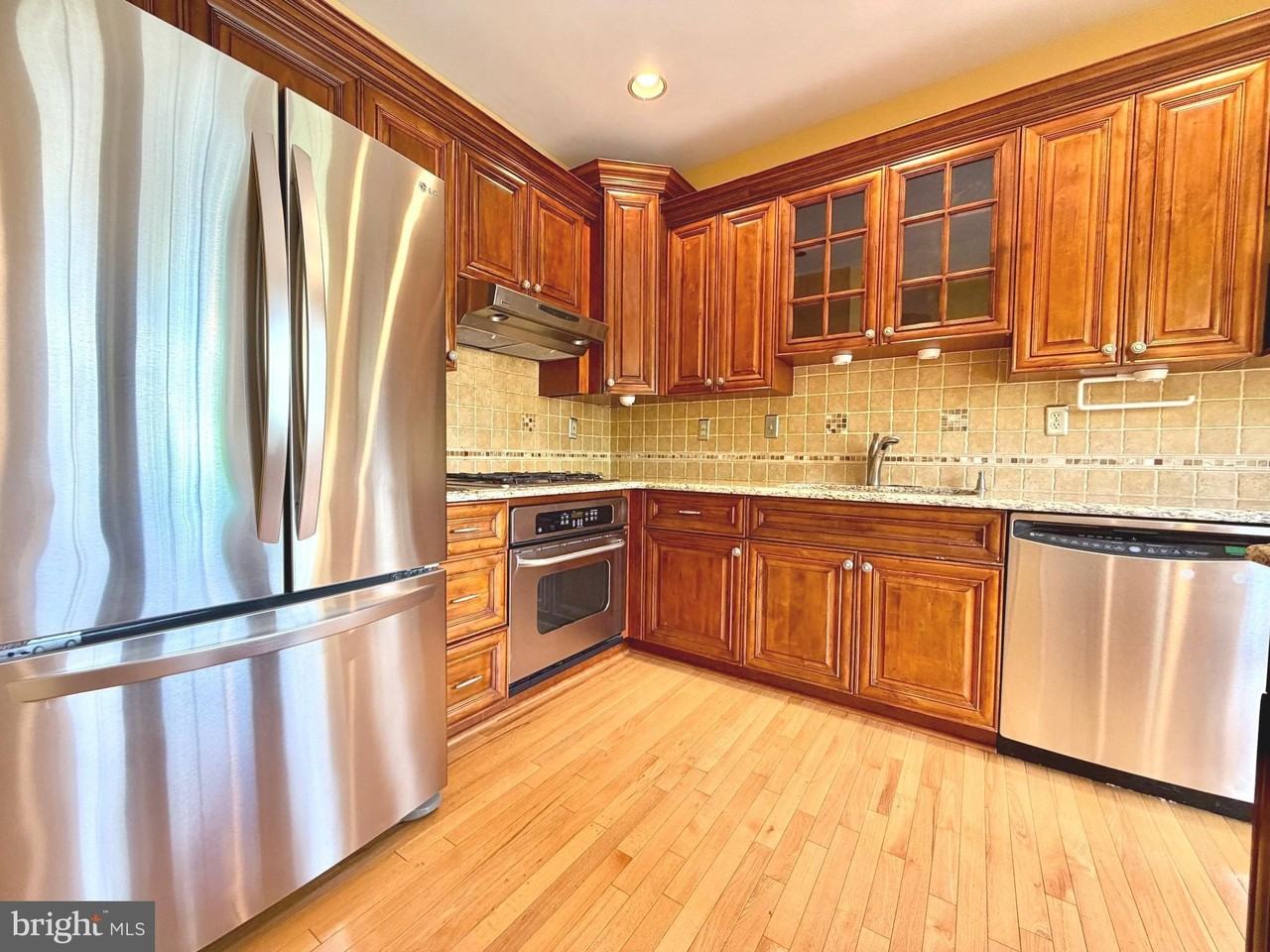 20771 Deepwater Ter - Photo 4 of 41