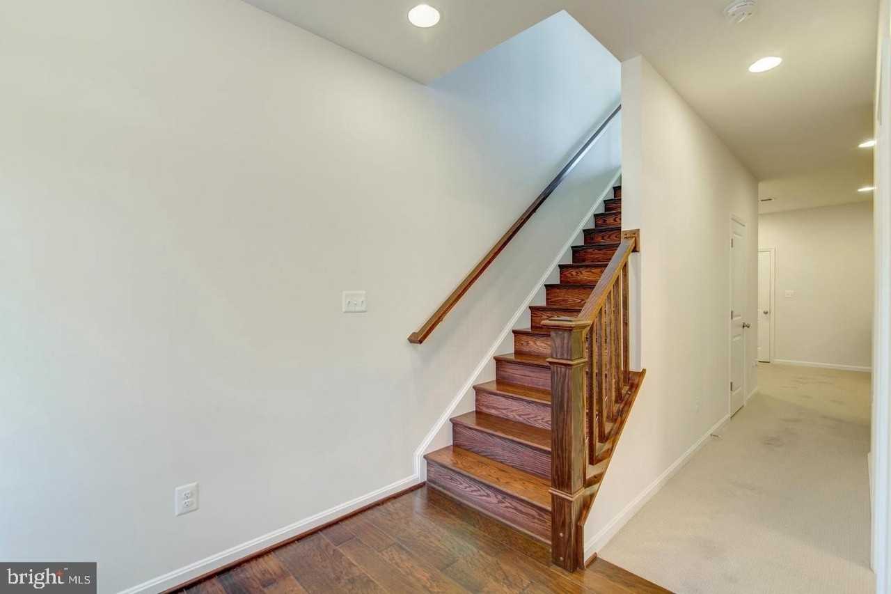 42261 Riggins Ridge Ter - Photo 3 of 29
