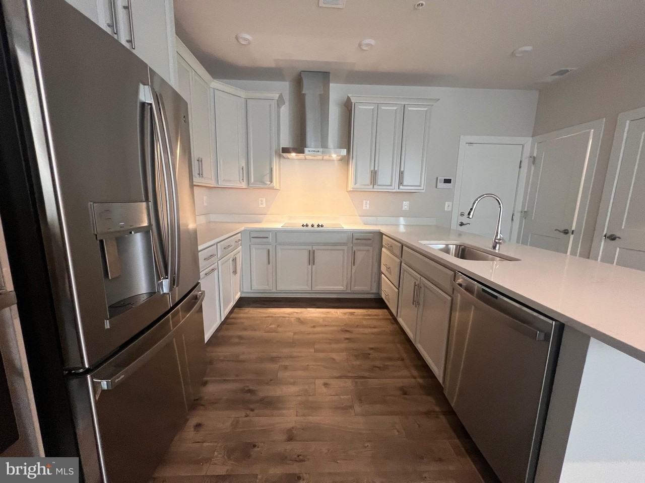 44625 Wolfhound Sq - Photo 7 of 50