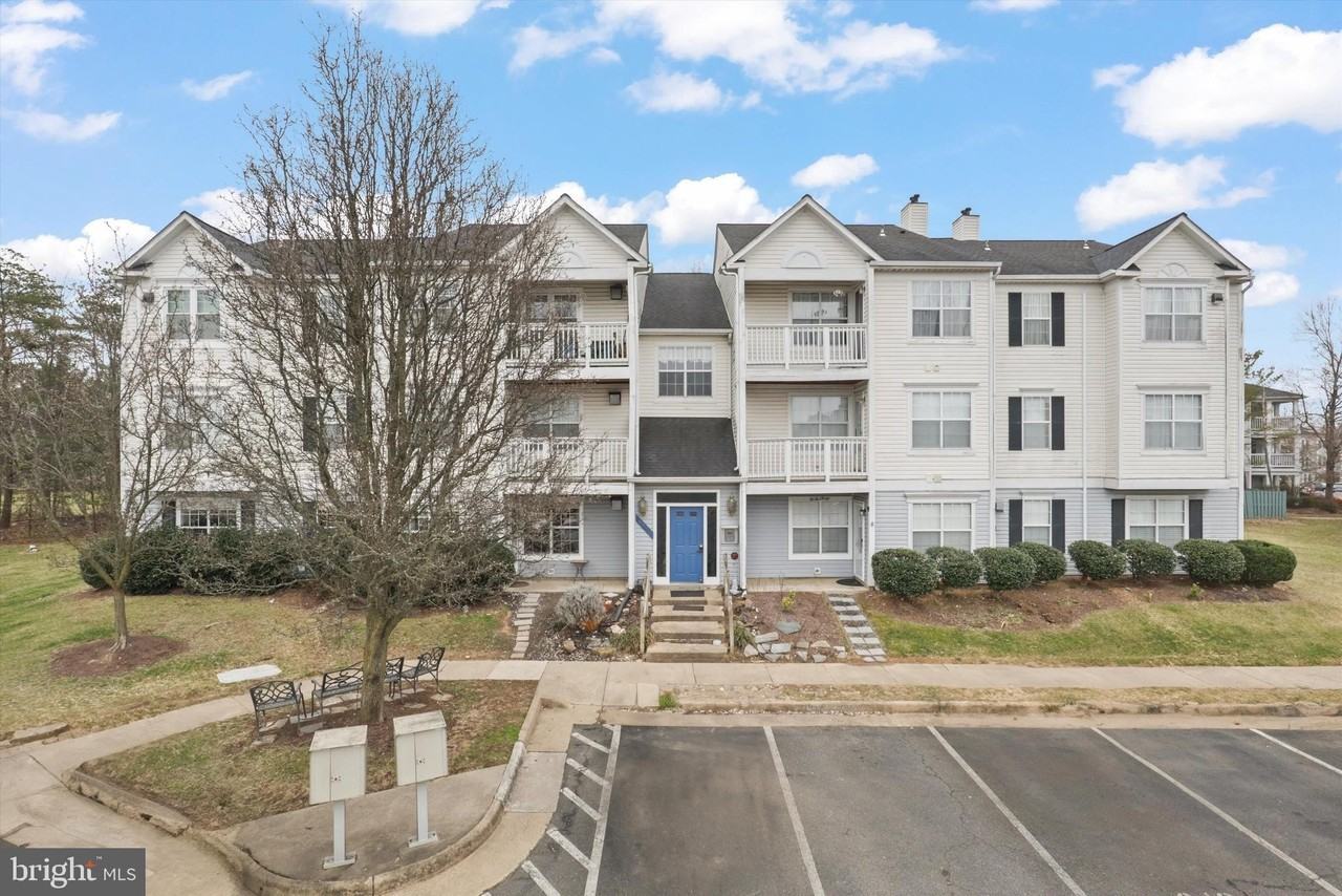 8058 Lisle Dr #101 - Photo 2 of 22