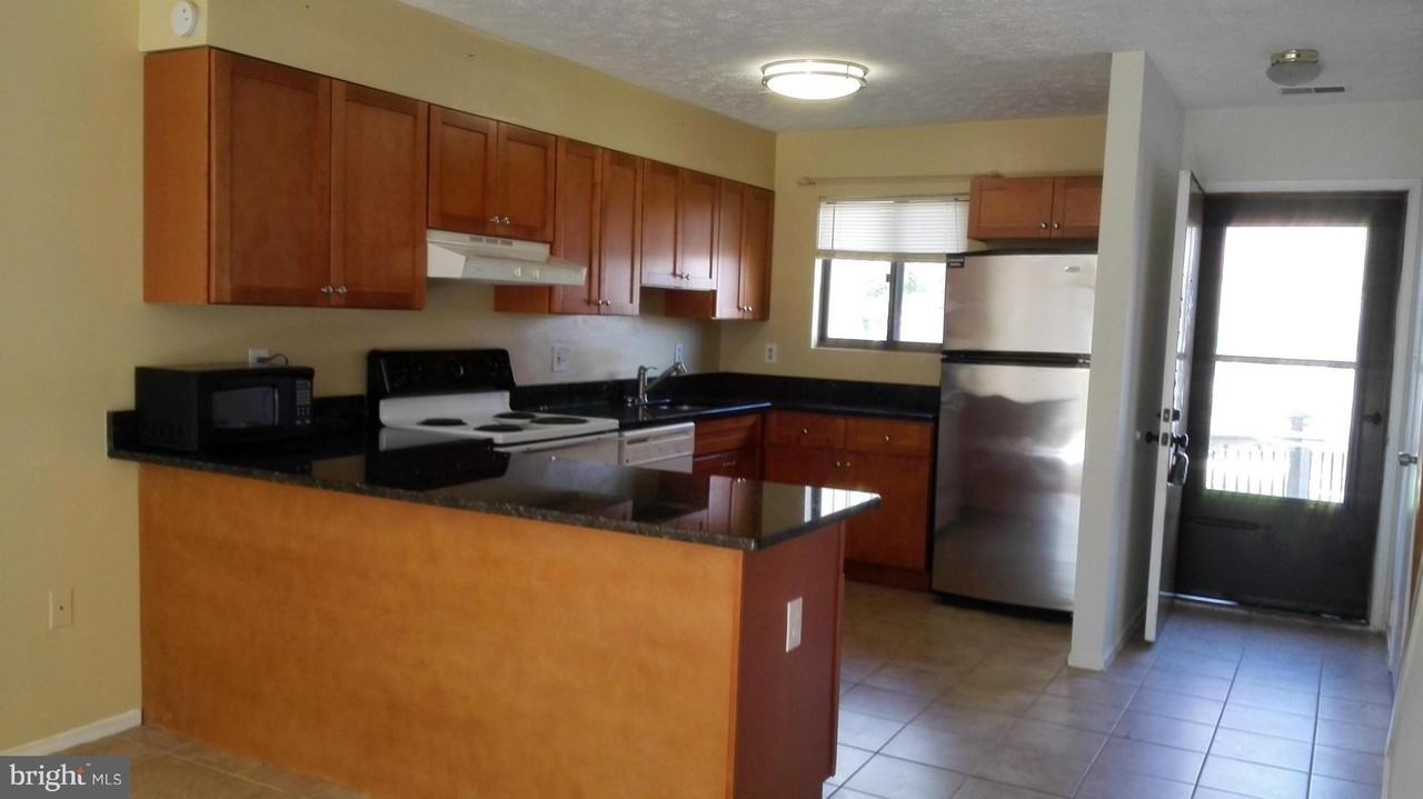 15245 Coachman Ter - Photo 2 of 11