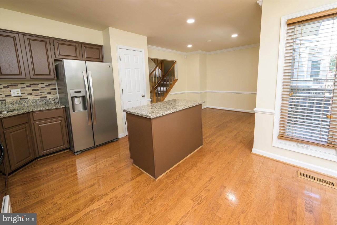 12863 Misty Ln - Photo 7 of 32