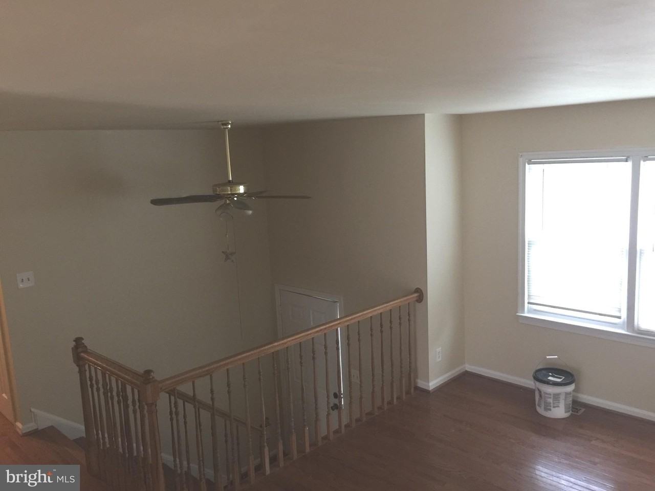 11919 Stansbury Dr - Photo 3 of 13