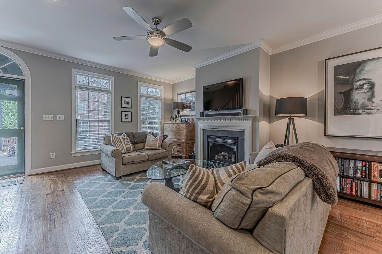 106 Hatfield Ln - Photo 4 of 29