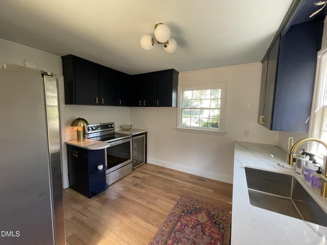 1009 Canterbury Rd - Photo 5 of 33