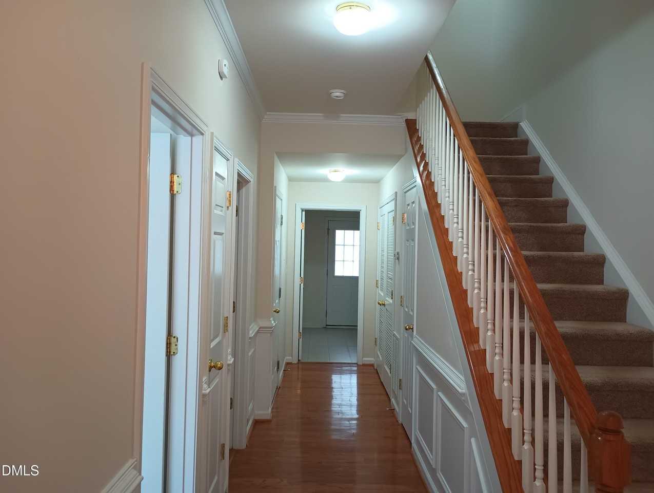 421 Madison Ave - Photo 2 of 31