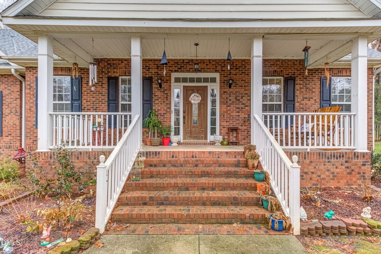 6240 Hilbert Ridge Dr - Photo 4 of 50
