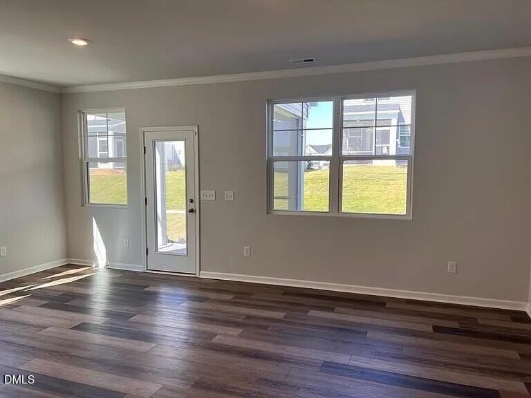 1019 Gemma Dr - Photo 7 of 33