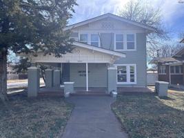 featured image of 1801 11th St #4