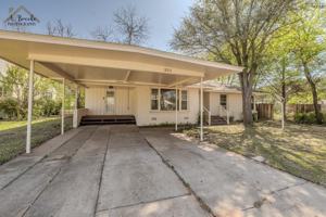 featured image of 3211 Peckham St
