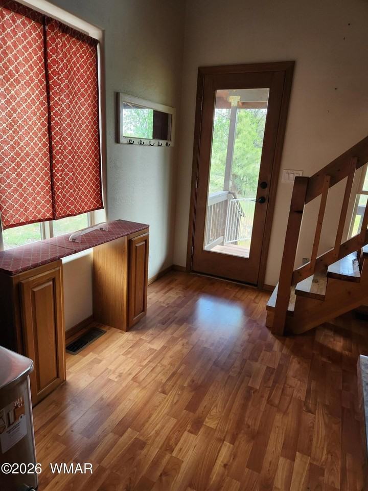 1623 Meadow St - Photo 4 of 10