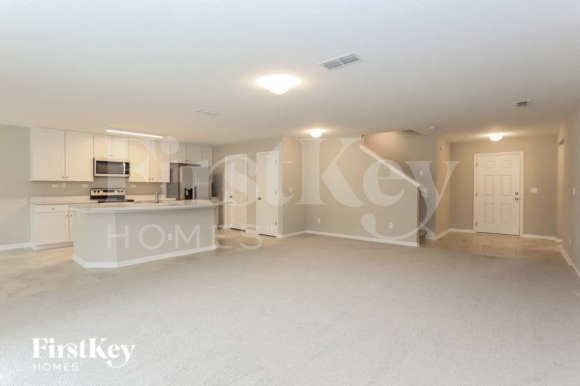 11634 Dunns Crossing Dr - Photo 5 of 15