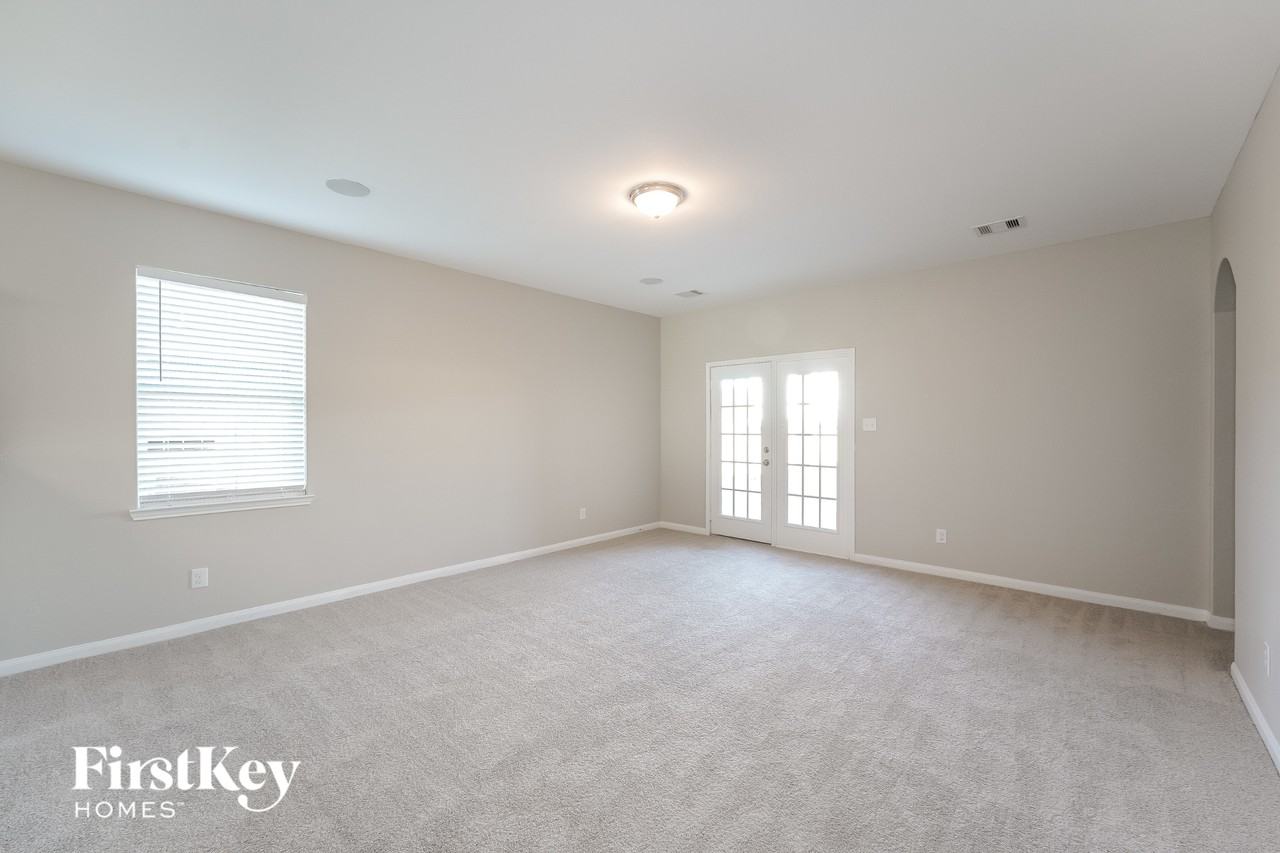 5026 Manor Stone Ln - Photo 4 of 15