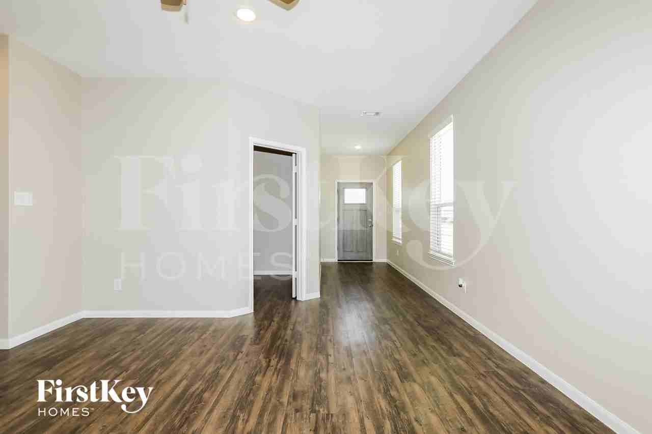17874 Planted Orchard Dr - Photo 4 of 16