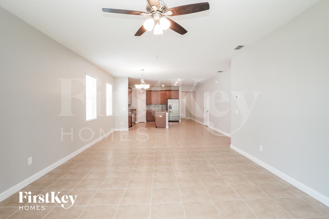 4664 Egg Harbor Dr - Photo 3 of 16
