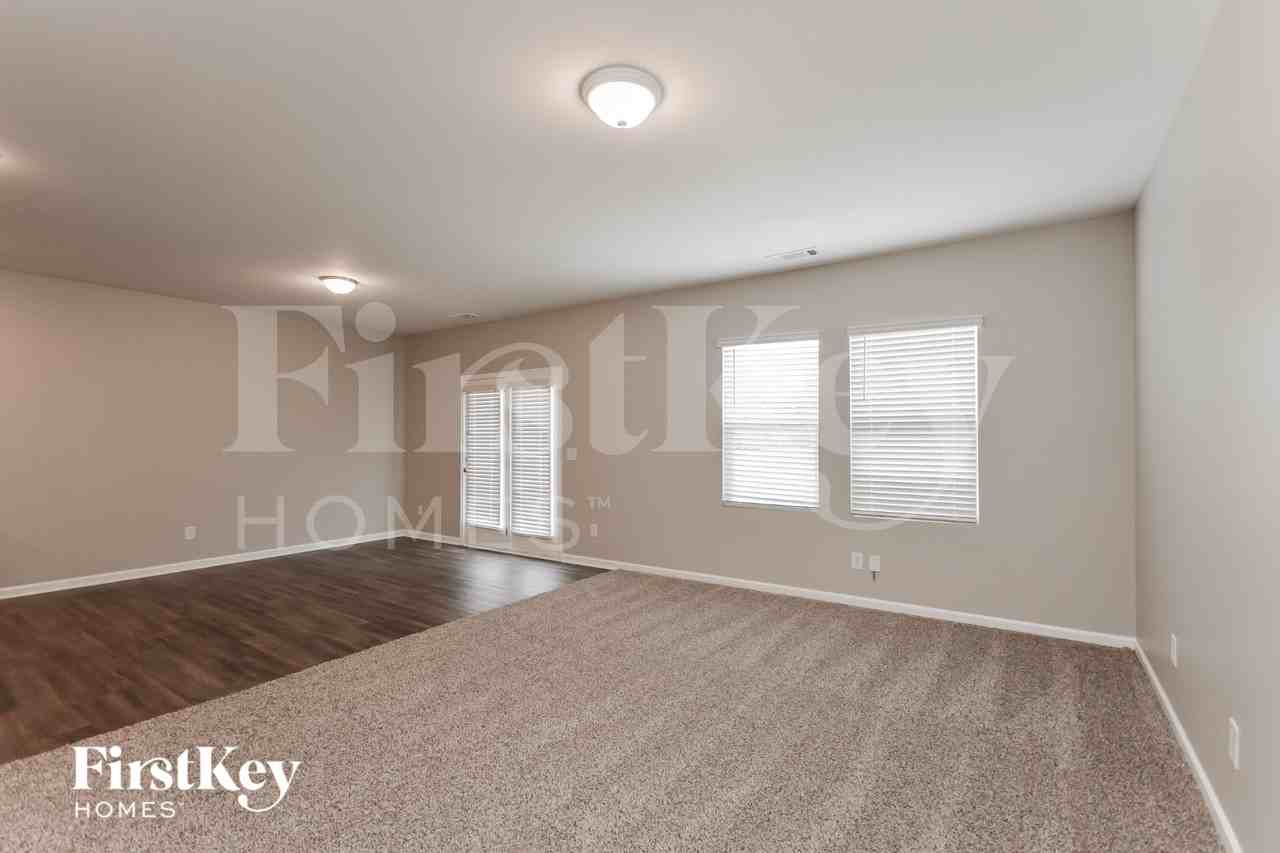 90 Cherohala Ct - Photo 2 of 15